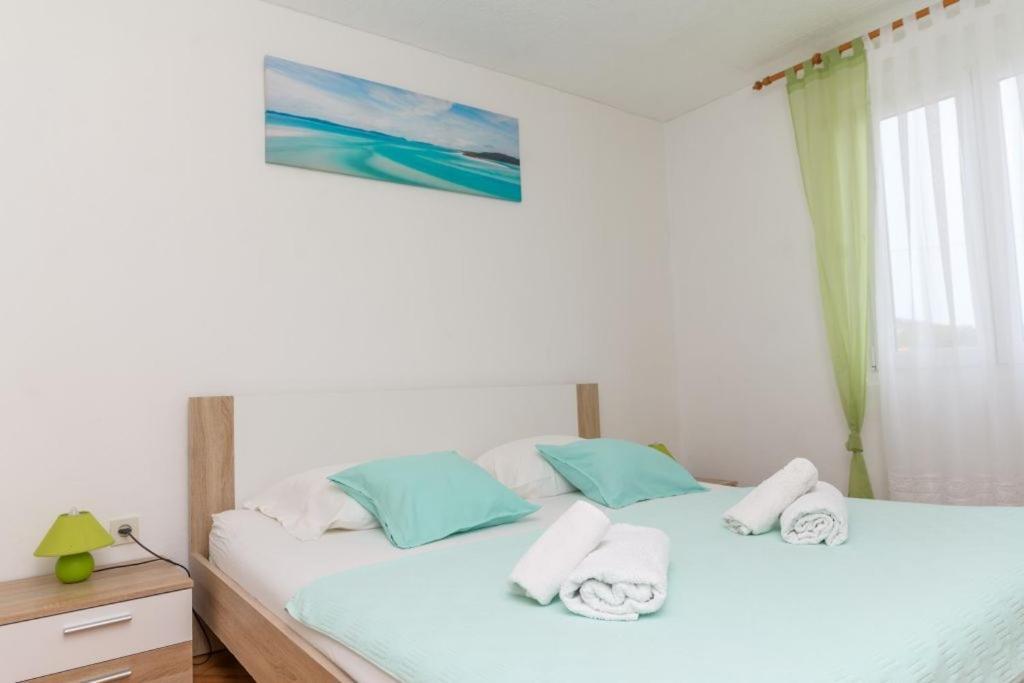 Apartments By The Sea Nerezine, Losinj - 7963 מראה חיצוני תמונה